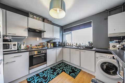 2 bedroom apartment for sale, Abbey Park, Beckenham