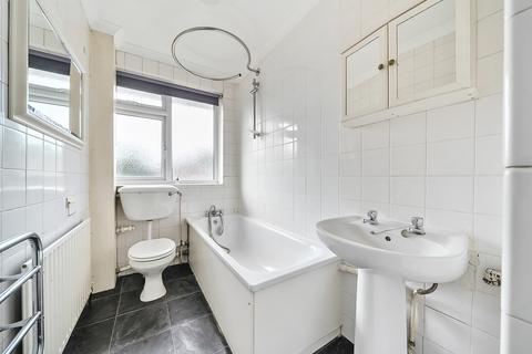 Flat 4, Romney House Abbey Park, Beckenham, BR3 1QA
