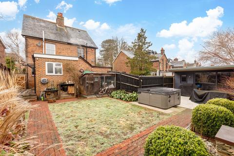 3 bedroom semi-detached house for sale, Saxbys Lane, Lingfield RH7