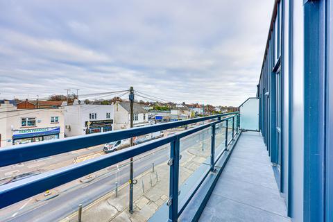 2 bedroom apartment for sale, Rayleigh Road, Leigh-on-sea, SS9