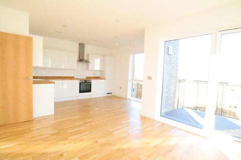 2 bedroom flat to rent, 3 Farwig Lane, Bromley