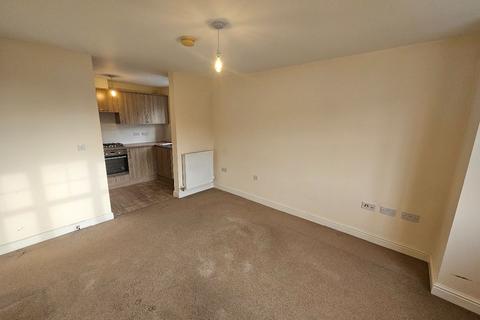 2 bedroom apartment to rent, Fernbeck Close, Farnworth, Bolton