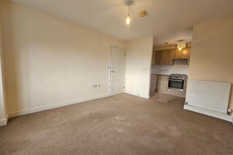 2 bedroom apartment to rent, Fernbeck Close, Farnworth, Bolton