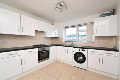 64 Bernstein Road, Basingstoke, RG22 4NF
