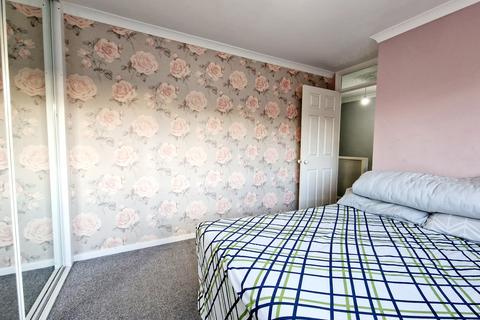 3 bedroom terraced house for sale, Minster Way, Slough SL3