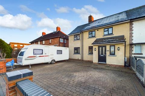 4 bedroom semi-detached house for sale, Moorland Avenue, Lincoln, LN6