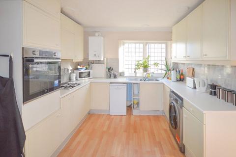 2 bedroom apartment to rent, Dane House, Bishop`s Stortford