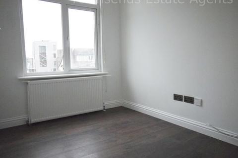 2 bedroom flat to rent, Pinner Road, Harrow HA1