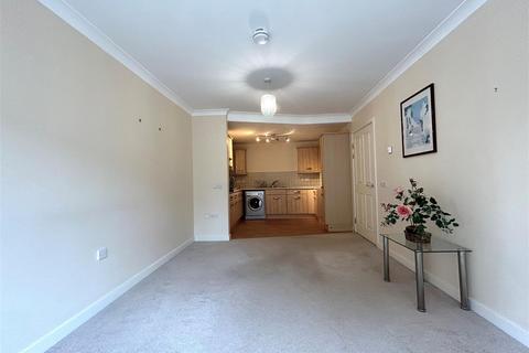 2 bedroom flat for sale, Queensway, Oldbury