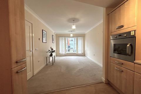 2 bedroom flat for sale, Queensway, Oldbury