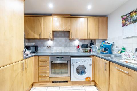 2 bedroom apartment for sale, Broadway, London