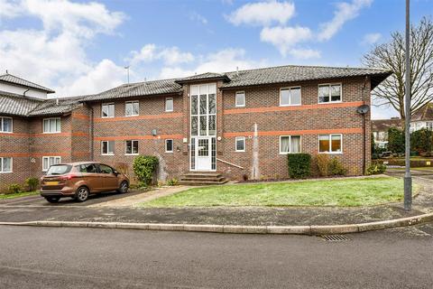 2 bedroom flat for sale, Charlton Road, Andover