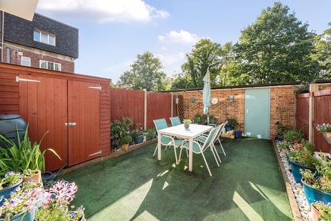 19 Beacon Grove, Carshalton, SM5 3BA
