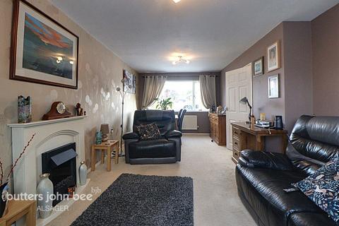 3 bedroom semi-detached house for sale, Church Street, Wood Lane