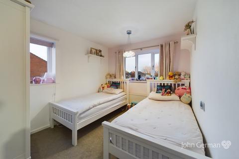 74 Ampleforth Drive, Stafford, ST17 4TR