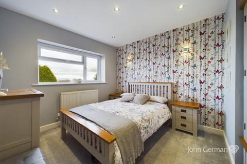 5 Calgary Crescent, Burton-on-trent, DE15 0PE