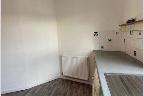 2 bedroom flat to rent, Mossgiel Road, Glasgow G67