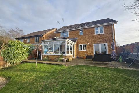 4 bedroom detached house for sale, Demontfort Way, Uttoxeter