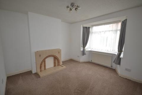 3 bedroom semi-detached house to rent, Grosvenor Crescent, Leicester LE2