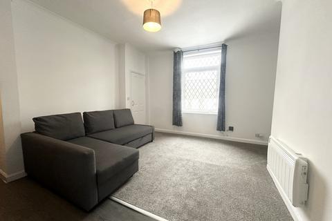 1 bedroom house to rent, Crawshaw Road, Pudsey