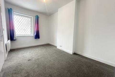 1 bedroom house to rent, Crawshaw Road, Pudsey