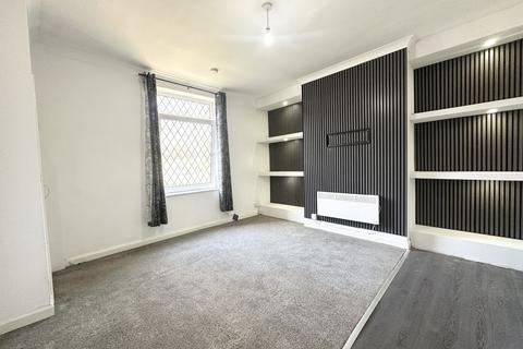 1 bedroom house to rent, Crawshaw Road, Pudsey