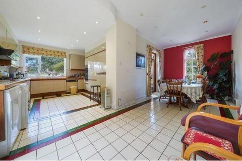 6 bedroom detached house for sale, Winnington Close Hampstead Garden Suburb N2