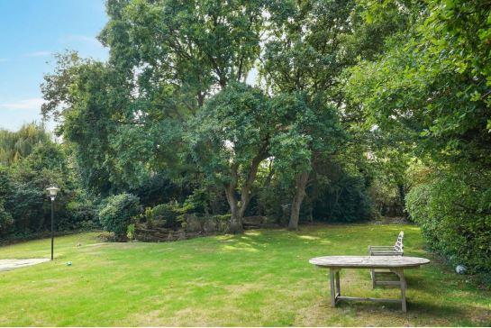 Winnington-close-hampstead-garden-suburb-n2