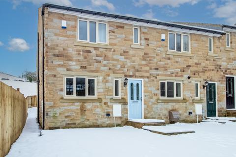 3 bedroom townhouse to rent, Perseverance Place, Holmfirth