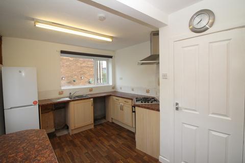 3 bedroom end of terrace house to rent, Redcar Road, Thornaby