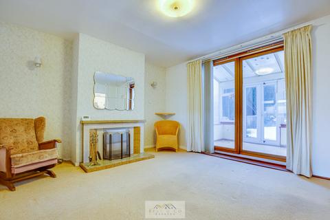3 Church Close, Kiveton Park, Sheffield, S26 5LP