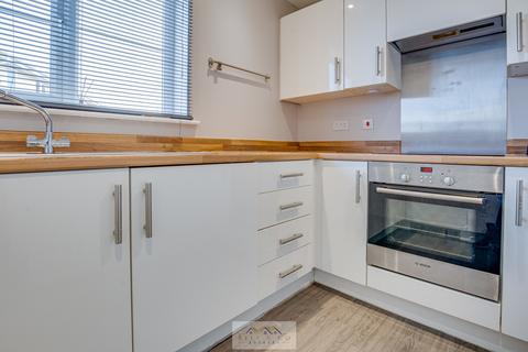 2 bedroom apartment to rent, Doveholes Drive, Sheffield S13