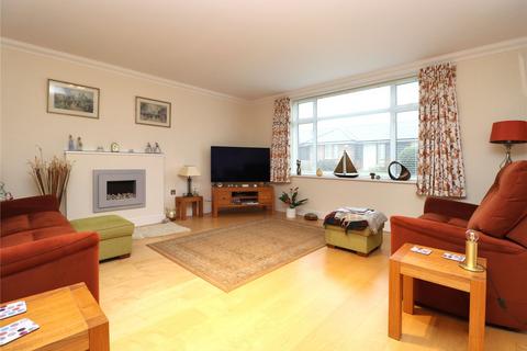 3 bedroom flat for sale, The Garden House, Woking GU21