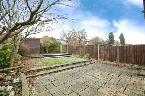 3 bedroom semi-detached house for sale, Pinewood Avenue, Wood End