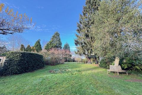 332 Cromwell Lane, Burton Green, Kenilworth, CV8 1PL