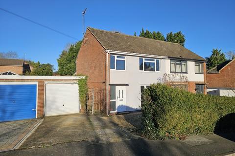 3 bedroom semi-detached house for sale, Valley Road, Brackley