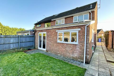 3 bedroom semi-detached house for sale, Valley Road, Brackley