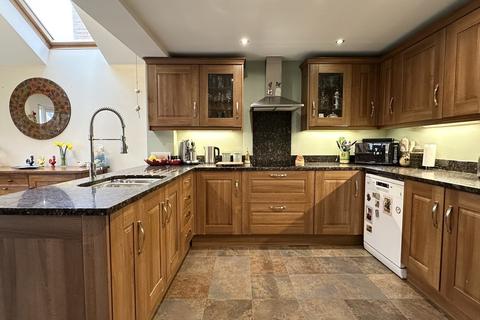 4 bedroom detached house for sale, Robin Ride, Brackley