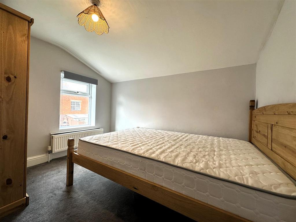 Bedroom 2 I.jpg