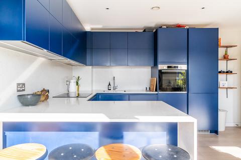 1 bedroom apartment for sale, Seven Sisters Road, Finsbury Park, London, N7
