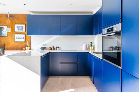 1 bedroom apartment for sale, Seven Sisters Road, Finsbury Park, London, N7
