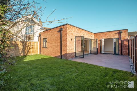 2 bedroom detached bungalow for sale, Edenside Drive, Attleborough