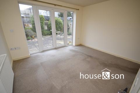 1 bedroom ground floor flat to rent, Livingstone Road