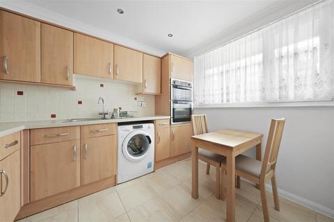 2 Florida Street, London, E2 6AL