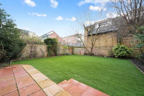 2 Florida Street, London, E2 6AL