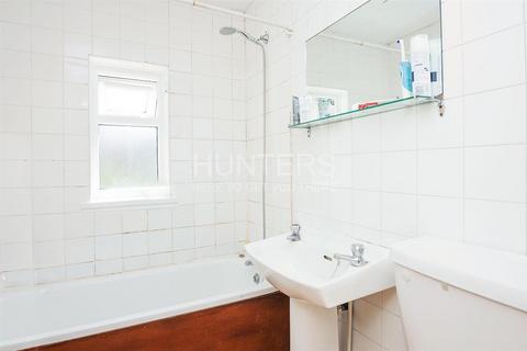 2 bedroom apartment to rent, Lowfield Road, London, NW6