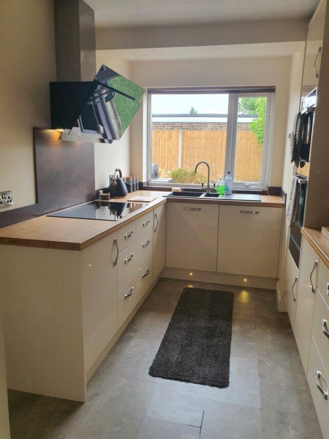 Aynsley kitchen.jpg