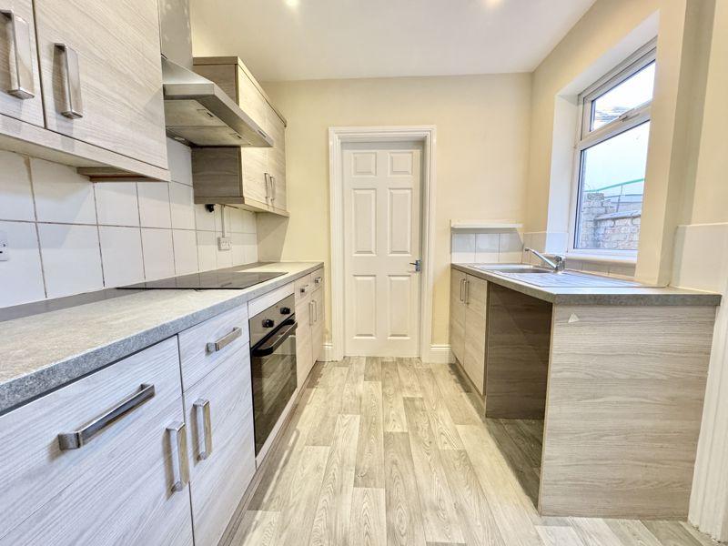 Kitchen alt view