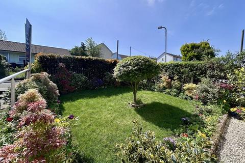 1 bedroom bungalow for sale, Penllwyn Estate, Llanelly Hill, Abergavenny