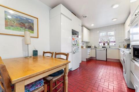 3 bedroom semi-detached house for sale, Addison Way, Hampstead Garden Suburb